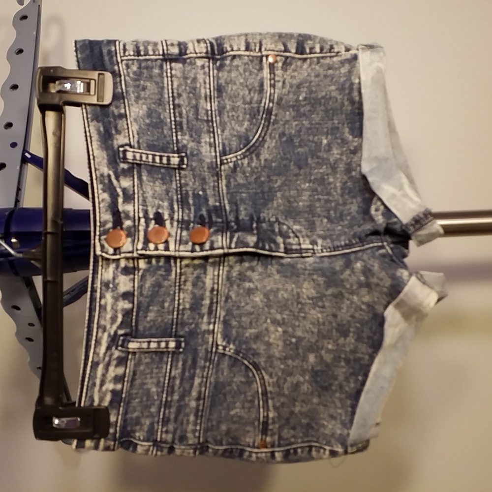 Denim SHORT SHORTS  dark blue acid wash jeans 4 stretch fabric cuff